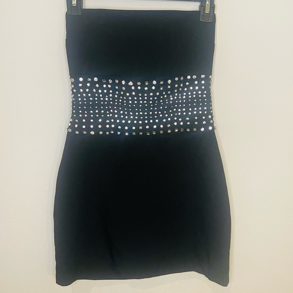 NBD RARE Shoshana Black Mini Dress with Crystal Embellished Waist - Picture 3 of 9